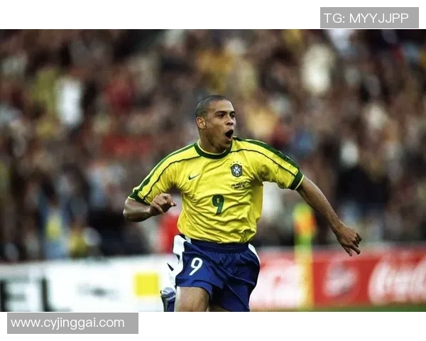 足球中生代球星排名解析及其影响力分析全面探讨